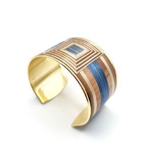 Bracelet manchette marqueterie de paille - doré à l'or fin – vue de 3/4