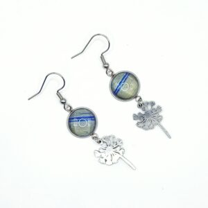 Boucles d'oreilles en marqueterie de paille - acier inoxydable - motif pissenlit - vue paire
